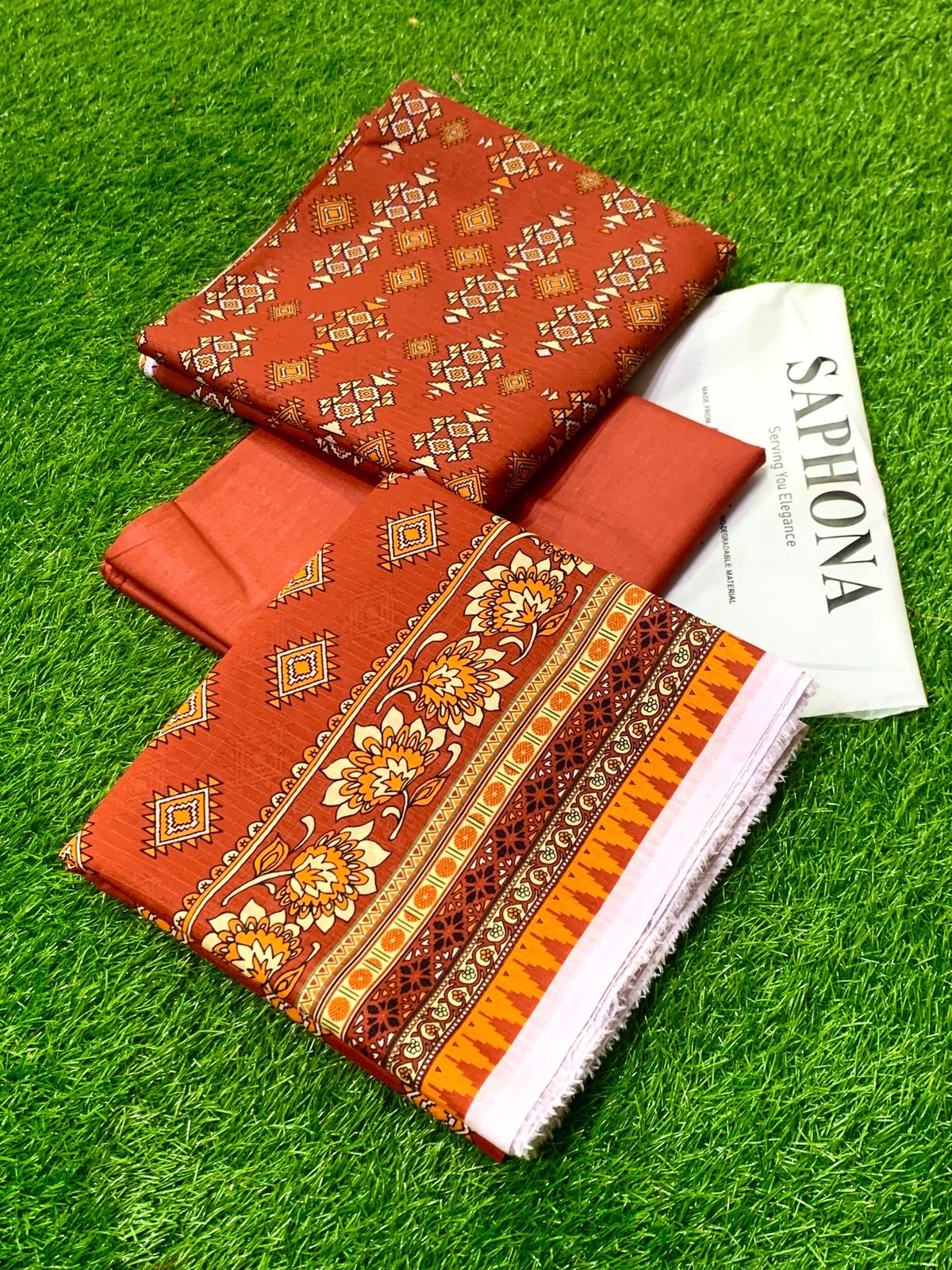 SAPHONA DORIYA LAWN 4 PIECE ❤